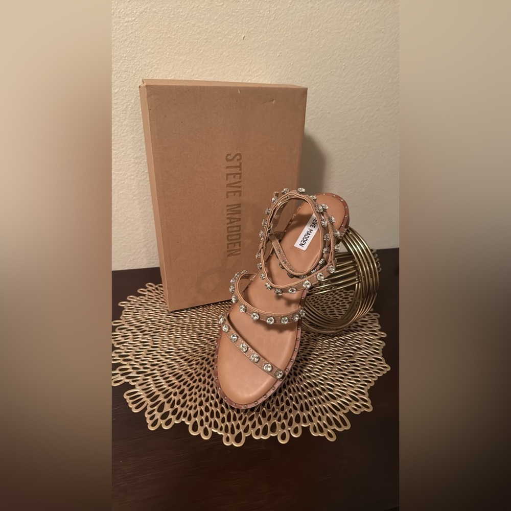 Steve Madden Women's Travel Flat Sandal, Tan Rhinestone, 9.5